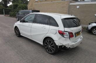 Mercedes B-klasse 180 AMBITION picture 3