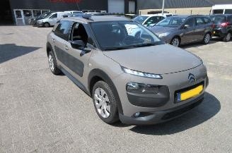 Damaged car Citroën C4 cactus 1.2 Pure Tech 2015/8