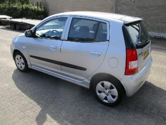 Kia Picanto 1.0 Bling 5-drs airco picture 5