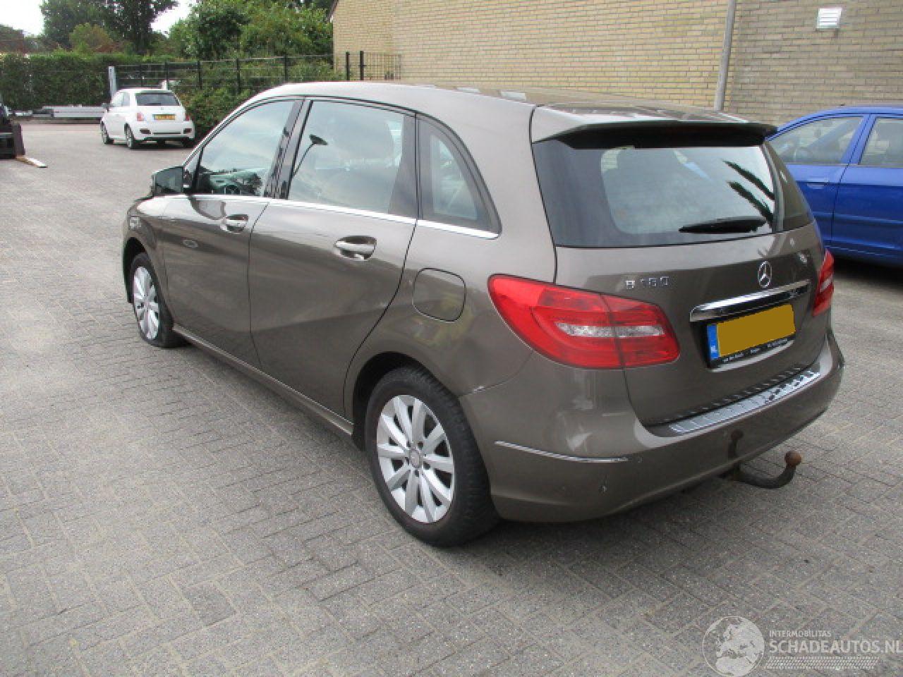 Mercedes B-klasse 180 Ambition Automaat  NAP