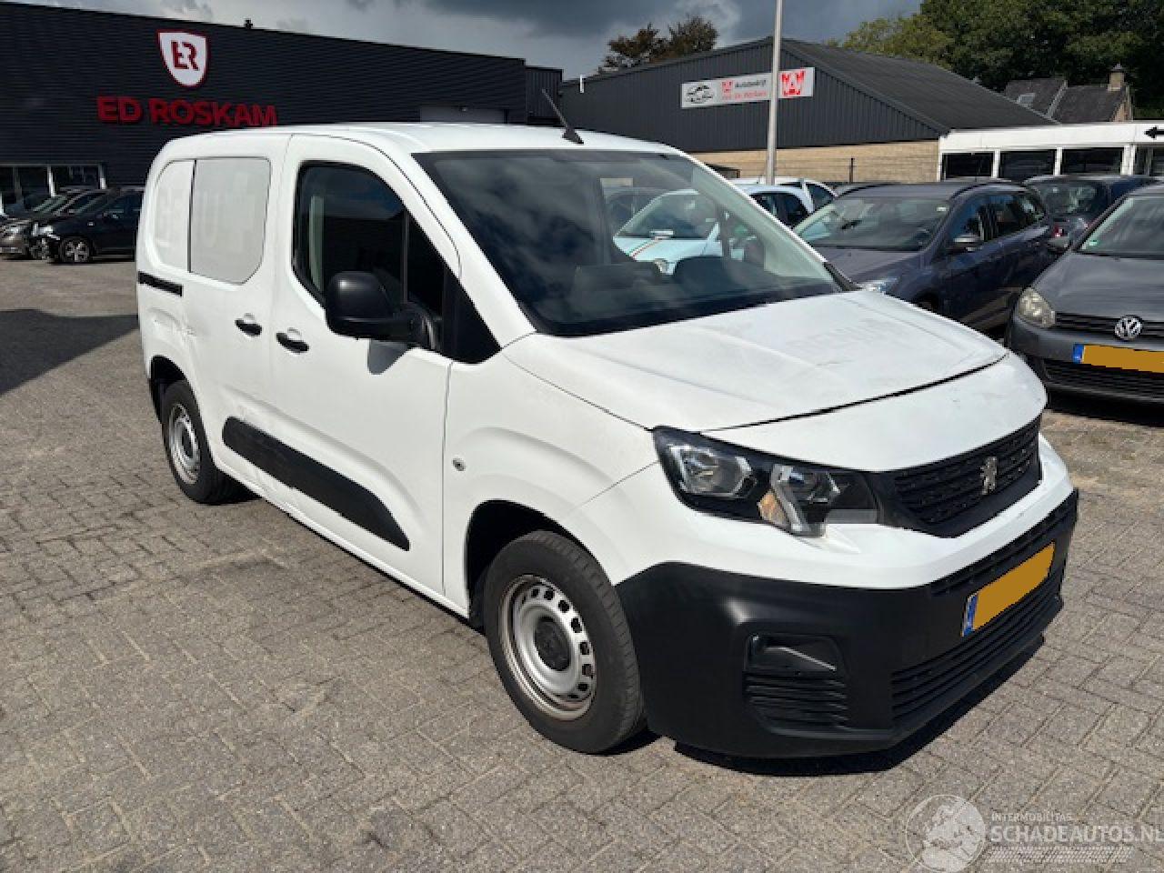 Peugeot Partner 1.2 PureTech  Premium airco navi