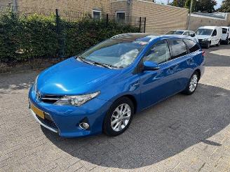 Toyota Auris 1.8 Hybrid Lease+ Pano picture 6
