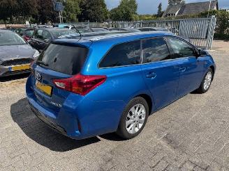 Toyota Auris 1.8 Hybrid Lease+ Pano picture 3