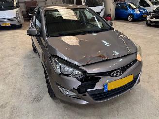 Hyundai I-20 1.2i Vision 5-drs Airco picture 4