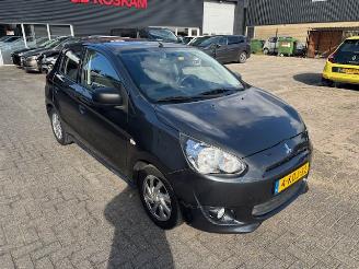 Voiture accidenté Mitsubishi Space-star 1.0 5-drs airco Inform 2013/3
