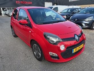 krockskadad bil auto Renault Twingo 1.2 16v Collection airco 2013/1