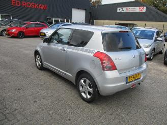 Auto incidentate Suzuki Swift 1.3 COOL 2010/11