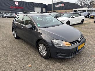 krockskadad bil auto Volkswagen Golf 1.2 TSI 5-drs airco 2014/4