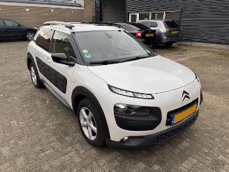 skadebil auto Citroën C4 cactus 1.6 HDI Limited Plus Pano 2015/12