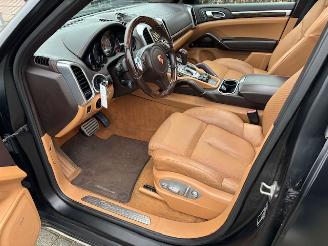 Porsche Cayenne 4.8 S  Automaat Pano 400pk picture 17