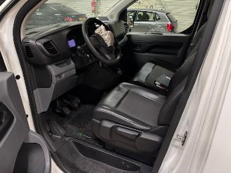 Toyota Proace 2.0 D-4D Navigator Long 3-pers picture 12