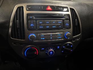 Hyundai I-20 1.2 I-motion 5-drs airco picture 13