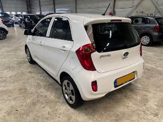 skadebil auto Kia Picanto 1.0 5-drs Comf.Plus  NAP 2012/9