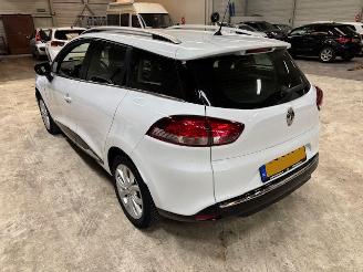 skadebil auto Renault Clio 0.9 TCe Intens 2017/9