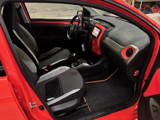 Toyota Aygo 1.0 5-drs X-Play airco picture 10