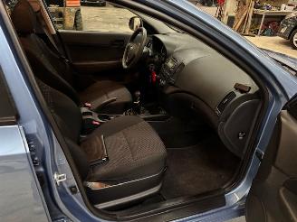 Hyundai I-30 1.4i I-drive Cool picture 8