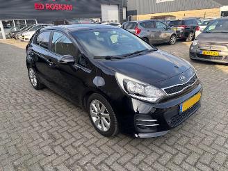 Avarii autoturisme Kia Rio 1.4 5-drs clima  110pk 2015/8