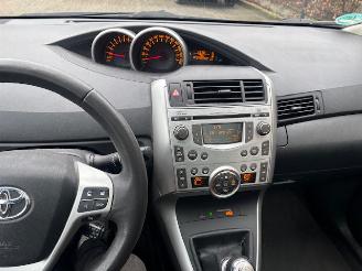 Toyota Verso 1.8 VVT-i Business Pano 147pk picture 13