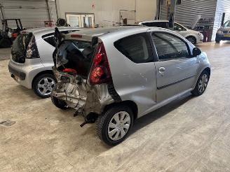 Peugeot 107 2 x 107  airco  km 73.956 en km 77.119 picture 3