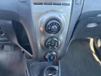 Toyota Yaris 1.0 5-drs airco picture 11