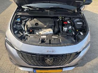 Peugeot 308 1.6 Plug-in Hybrid 180 Allure Nap picture 12