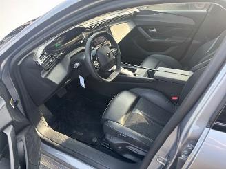 Peugeot 308 1.6 Plug-in Hybrid 180 Allure Nap picture 16