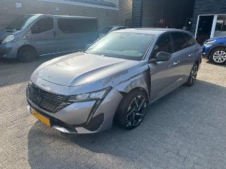 Peugeot 308 1.6 Plug-in Hybrid 180 Allure Nap picture 8