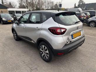 Damaged car Renault Captur 0.9 Tce Zen nap 2017/10