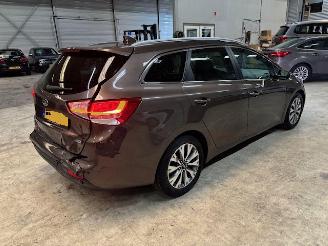 Kia Cee d 1.6 GDI DynamicLine NAP picture 4