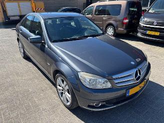 Vaurioauto  passenger cars Mercedes C-klasse 180 CGI  automaat 2010/2