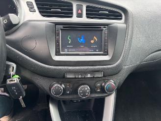 Kia Cee d 1.6 GDI 20th Anniversary airco picture 12