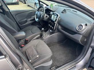 Renault Clio 1.5 DCI Limited airco navi picture 9