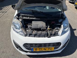 Peugeot 107 1.0 5-drs airco Nap picture 9