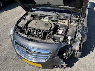 Opel Insignia 2.0 T Ecexutive  automaat 220pk NAP picture 8