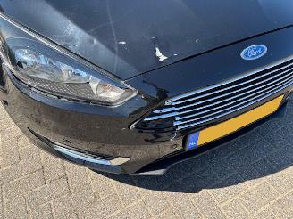 Ford Focus 1.0 Titanium Edition picture 7