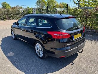 Ford Focus 1.0 Titanium Edition picture 4