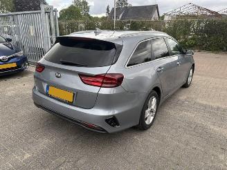 Kia Ceed 1.4T GDI Automaat  Dynamic Plus Line picture 2