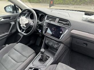 Volkswagen Tiguan 1.5 TSI Allspace Pano Nap picture 12