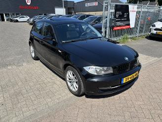Voiture accidenté BMW 1-serie 120d  5-drs clima  177pk 2008/6