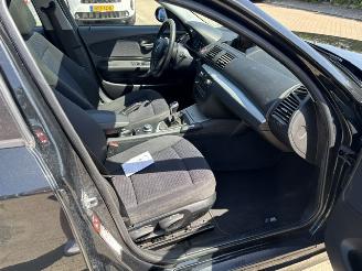BMW 1-serie 120d  5-drs clima  177pk picture 10