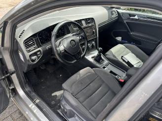 Volkswagen Golf 1.6 TDI Comfort picture 11