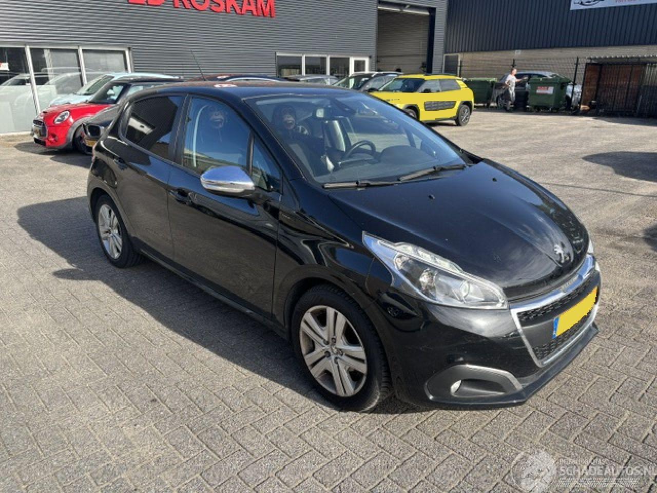 Peugeot 208 1.2 5-drs Signature NAP