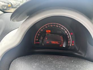 Renault Twingo 1.0 SCE Collection picture 14
