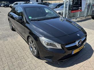 Unfallwagen Mercedes Cla-klasse 180 Ambition Automaat 2016/8