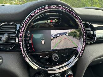 Mini Electric MINI Yours 33 kWh Pano picture 25