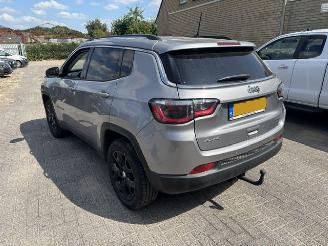 Damaged car Jeep Compass 1.4 Limited 4x4 Automaat 170pk 2017/10