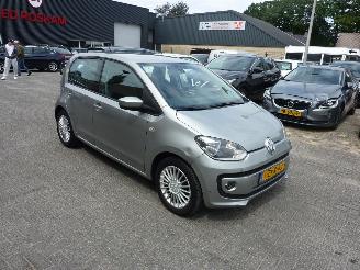 skadebil auto Volkswagen Up! 1.0 HIGH UP! BLUEM. 2015/1
