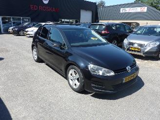 Vaurioauto  passenger cars Volkswagen Golf 1.2 TSI DSG CLIMAT 2013/3