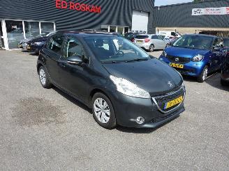 škoda osobní automobily Peugeot 208 1.2 VTI ACCESS 2013/2