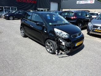 krockskadad bil auto Kia Picanto 1.2 CVVT DYNAMICLINE CLIMAT 2016/1
